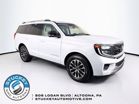 Used 2025 Ford Expedition Platinum AWD/4WD image 1