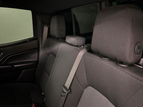 Used 2025 Chevrolet Colorado Trail Boss AWD/4WD image 21