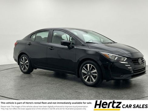 Used 2025 Nissan Versa SV image 1