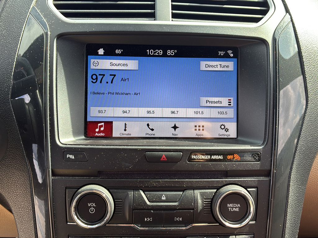 Used 2017 Ford Explorer XLT w/ Equipment Group 202A FWD image 30