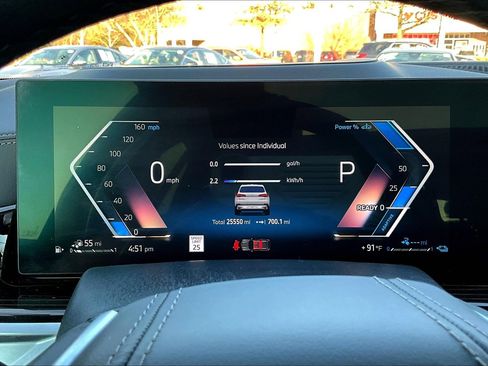 Used 2025 BMW X5 xDrive50e image 22