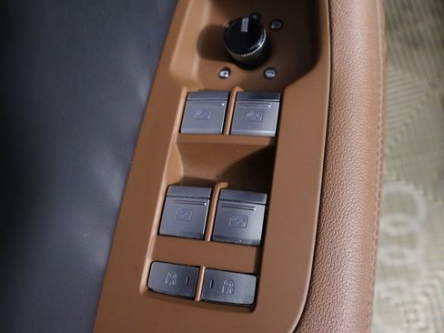 Used 2023 Audi A6 Premium Plus w/ Premium Plus Package image 39