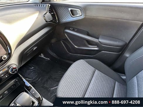Certified 2025 Kia Soul EX image 32