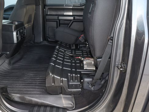 Used 2018 Ford F150 XLT w/ Equipment Group 302A Luxury AWD/4WD image 21