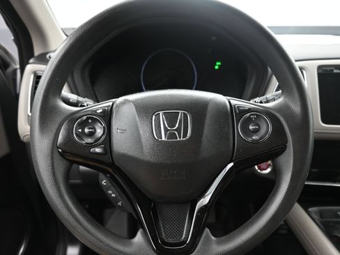 Used 2018 Honda HR-V EX image 13