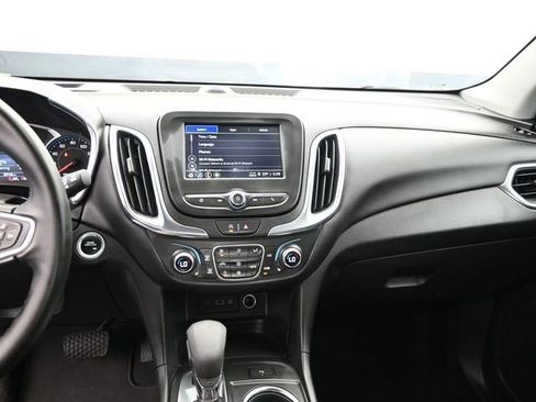 Used 2024 Chevrolet Equinox LT image 40