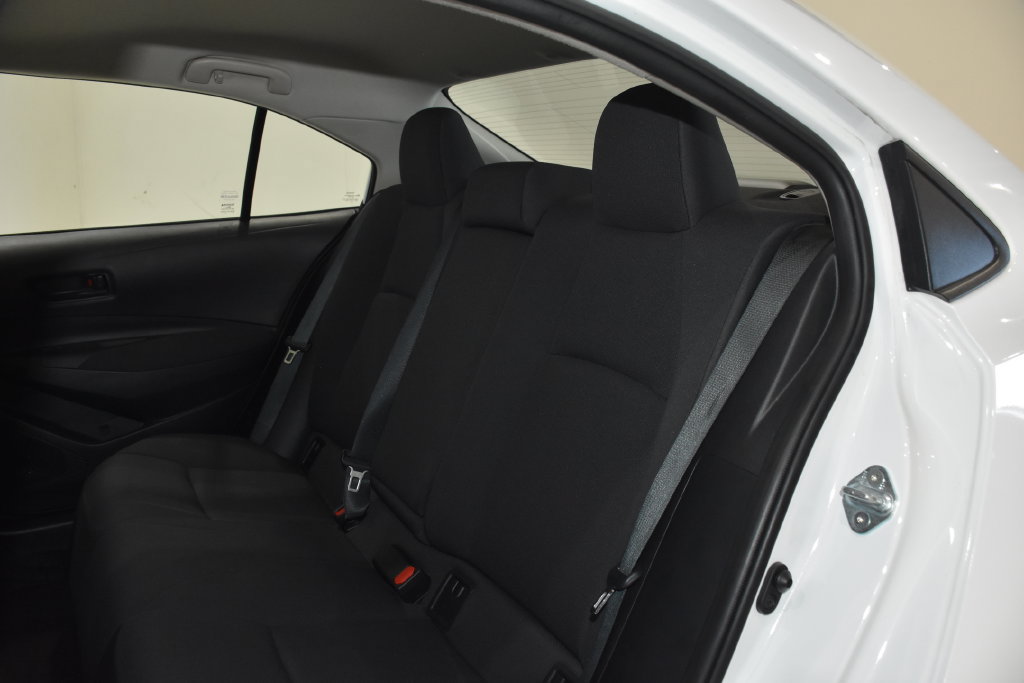 Used 2025 Toyota Corolla LE FWD image 27