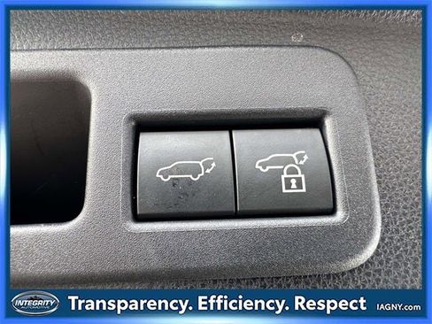 Used 2025 Toyota 4Runner Trailhunter image 12