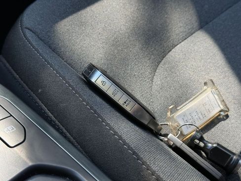 Used 2025 Kia K4 LXS image 21