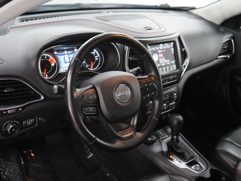 Used 2021 Jeep Cherokee Trailhawk w/ Sun, Sound & Nav Group AWD/4WD image 21