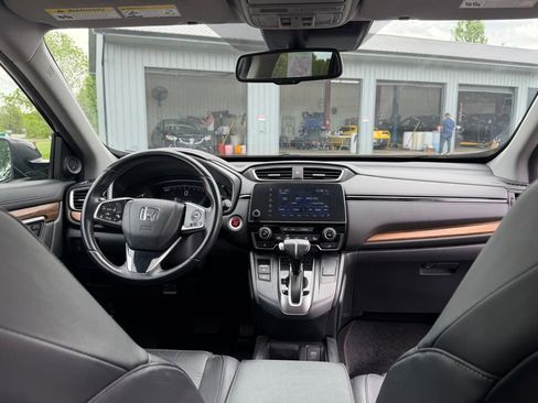 Used 2018 Honda CR-V Touring image 19