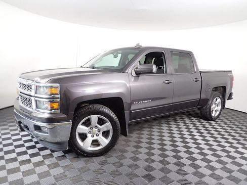 Used 2015 Chevrolet Silverado 1500 LT w/ LT Convenience Package AWD/4WD image 7