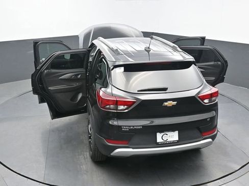 Used 2025 Chevrolet TrailBlazer LT image 72