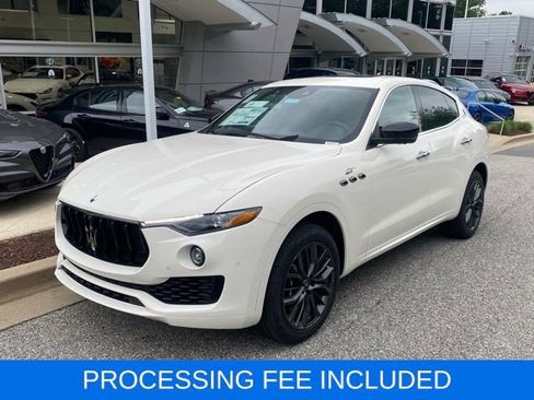 Used 2024 Maserati Levante GT Ultima image 1