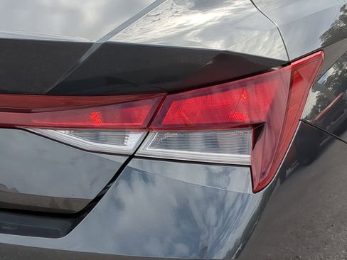 Used 2021 Hyundai Elantra SEL w/ Convenience Package image 37