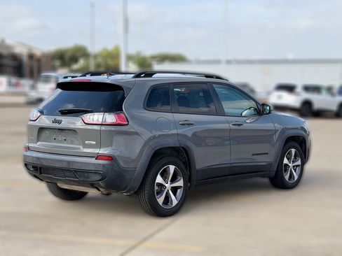 Used 2020 Jeep Cherokee Latitude w/ Quick Order Package 26F North AWD/4WD image 8