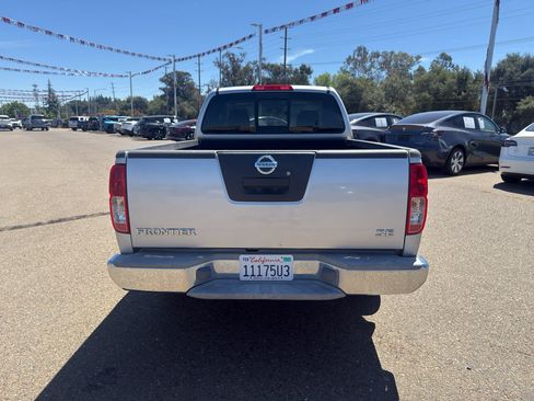 Used 2005 Nissan Frontier SE w/ (P01) Power Pkg RWD image 6