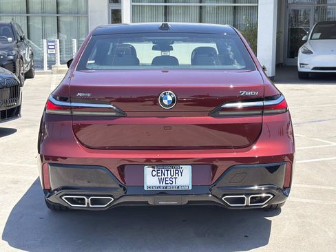 Used 2025 BMW 760i xDrive w/ Executive Package AWD/4WD image 26