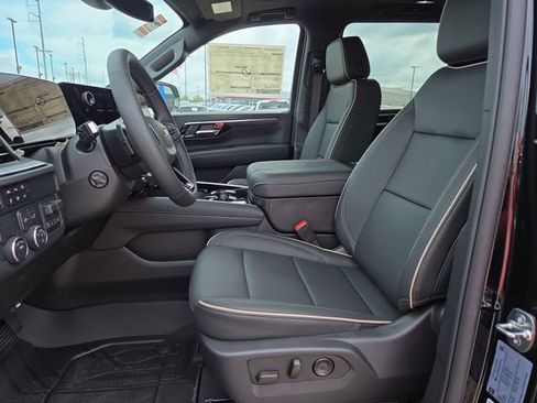 New 2026 Chevrolet Suburban Premier w/ Sun And Tow Package image 10