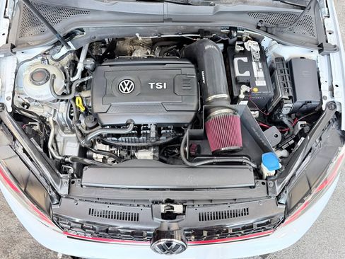 Used 2018 Volkswagen GTI S FWD image 21