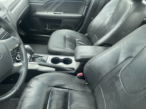 Used 2010 Ford Fusion Sport image 4