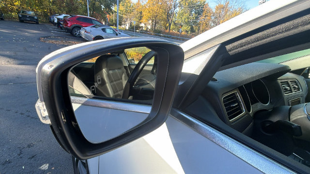 Used 2017 Volkswagen Jetta SE FWD image 16