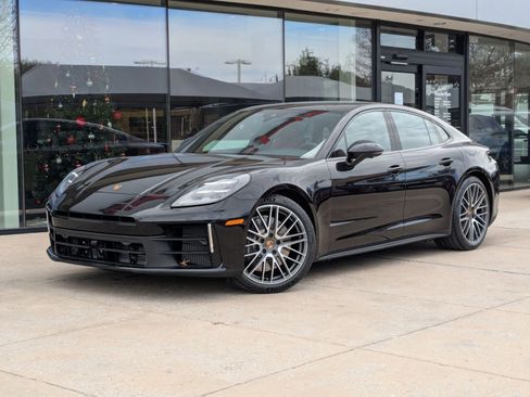 New 2026 Porsche Panamera 4 image 1