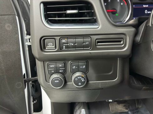 Used 2021 Chevrolet Tahoe RST w/ Luxury Package AWD/4WD image 20