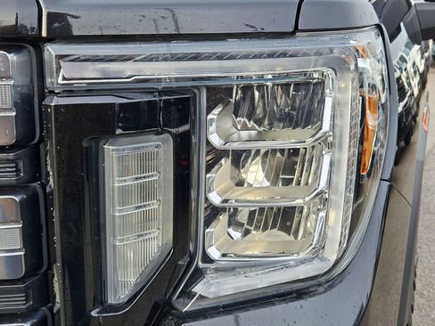 Used 2020 GMC Sierra 3500 AT4 w/ AT4 Premium Package image 10