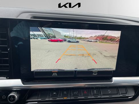 Used 2022 GMC Sierra 1500 SLT image 8