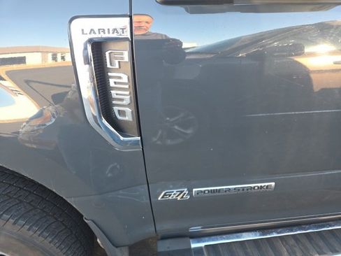 Used 2021 Ford F250 Lariat w/ Lariat Value Package image 7