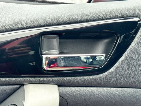 Used 2025 Mitsubishi Eclipse Cross Black Edition image 13