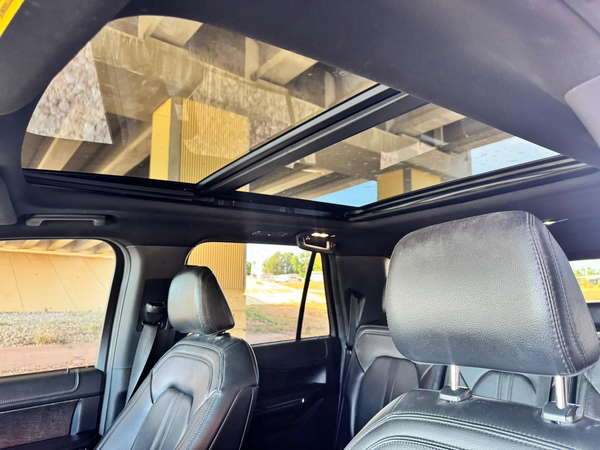Used 2021 Ford Expedition Max Limited RWD image 17
