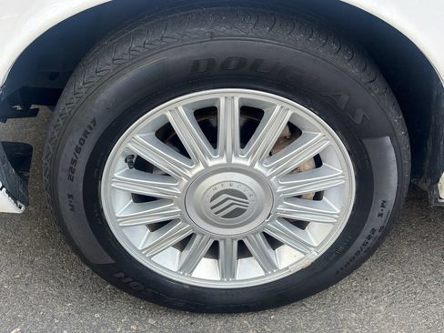 Used 2009 Mercury Grand Marquis LS RWD image 33