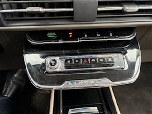 Used 2023 Lincoln Corsair Reserve w/ Equipment Group 201A image 8