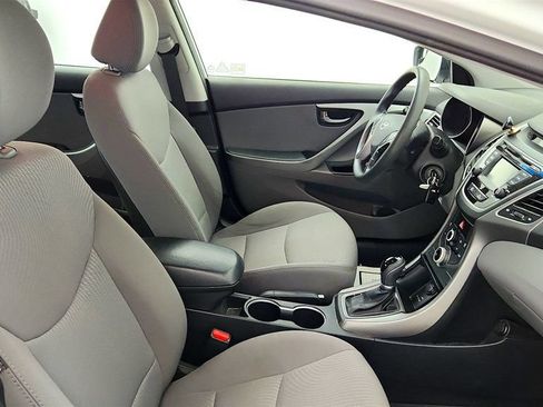 Used 2016 Hyundai Elantra SE w/ Option Group 02 FWD image 23