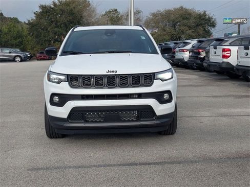 New 2026 Jeep Compass Latitude image 8
