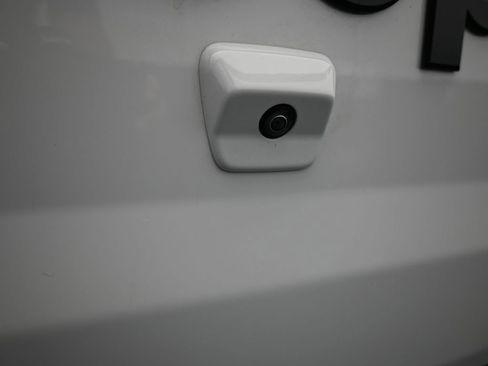 Used 2024 Jeep Gladiator Sport image 40