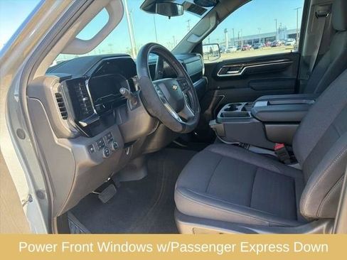 Used 2025 Chevrolet Silverado 1500 LT AWD/4WD image 14