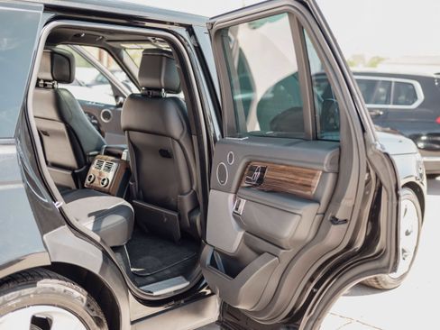 Used 2018 Land Rover Range Rover Supercharged AWD/4WD image 14