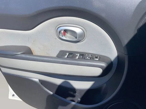 Used 2019 Kia Soul FWD image 24
