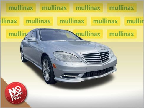 Used 2013 Mercedes-Benz S 550 4MATIC image 1