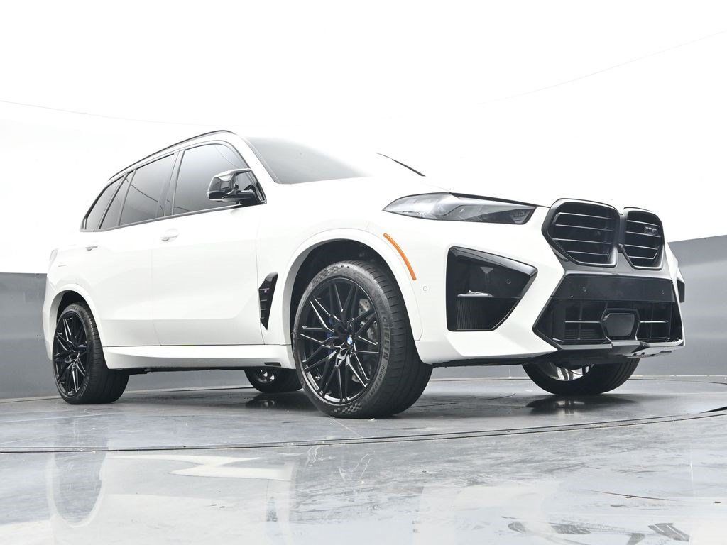 Used 2025 BMW X5 M Competition w/ Executive Package AWD/4WD image 32