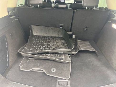 Used 2023 Lincoln Corsair AWD w/ Equipment Group 101A image 9