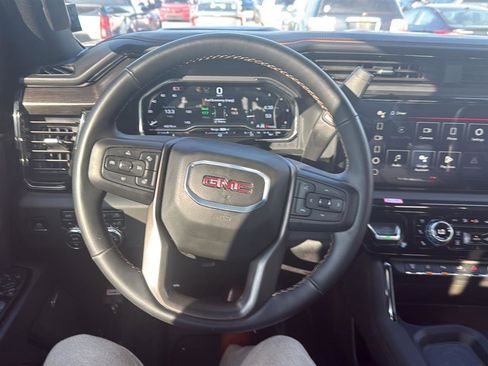 Used 2024 GMC Sierra 2500 AT4 w/ AT4 Premium Plus Package image 4