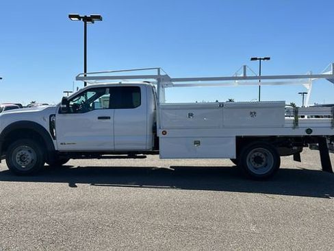 New 2025 Ford F550 4x4 SuperCab Super Duty image 8