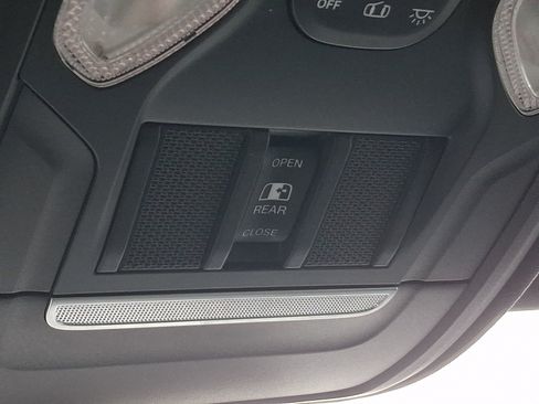 Used 2019 RAM 1500 Big Horn AWD/4WD image 26