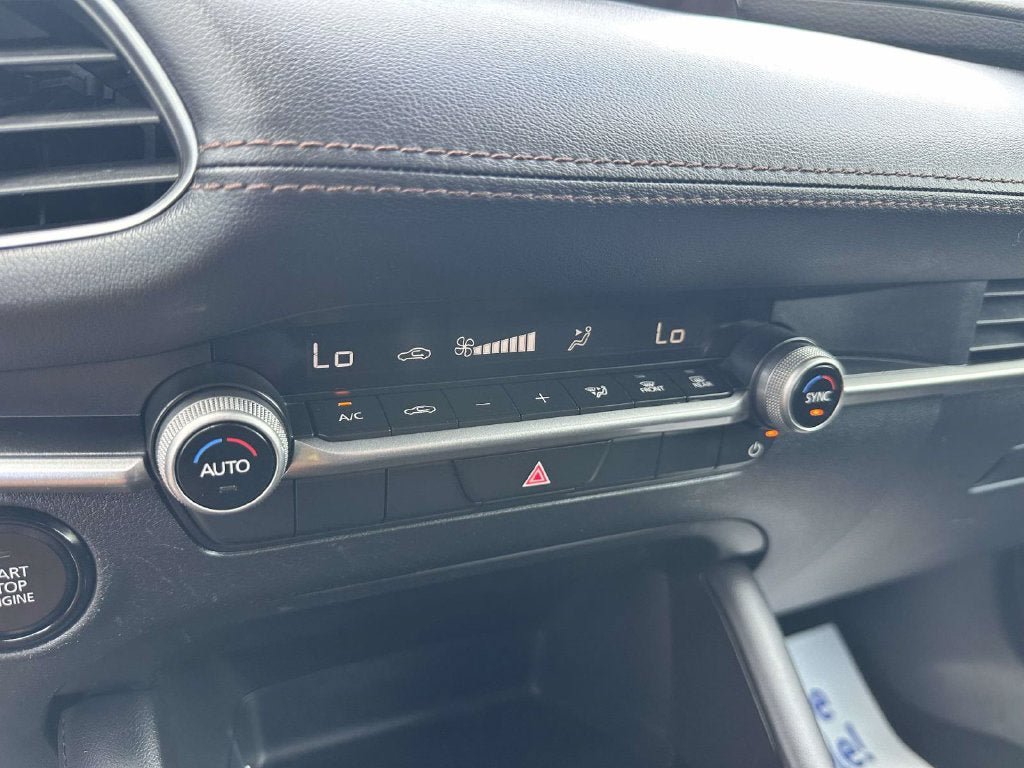 Used 2024 MAZDA MAZDA3 s FWD image 21