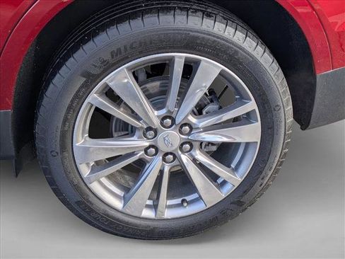 Used 2021 Cadillac XT5 Premium Luxury image 25