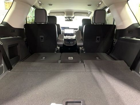 New 2026 Ford Expedition Active AWD/4WD image 18